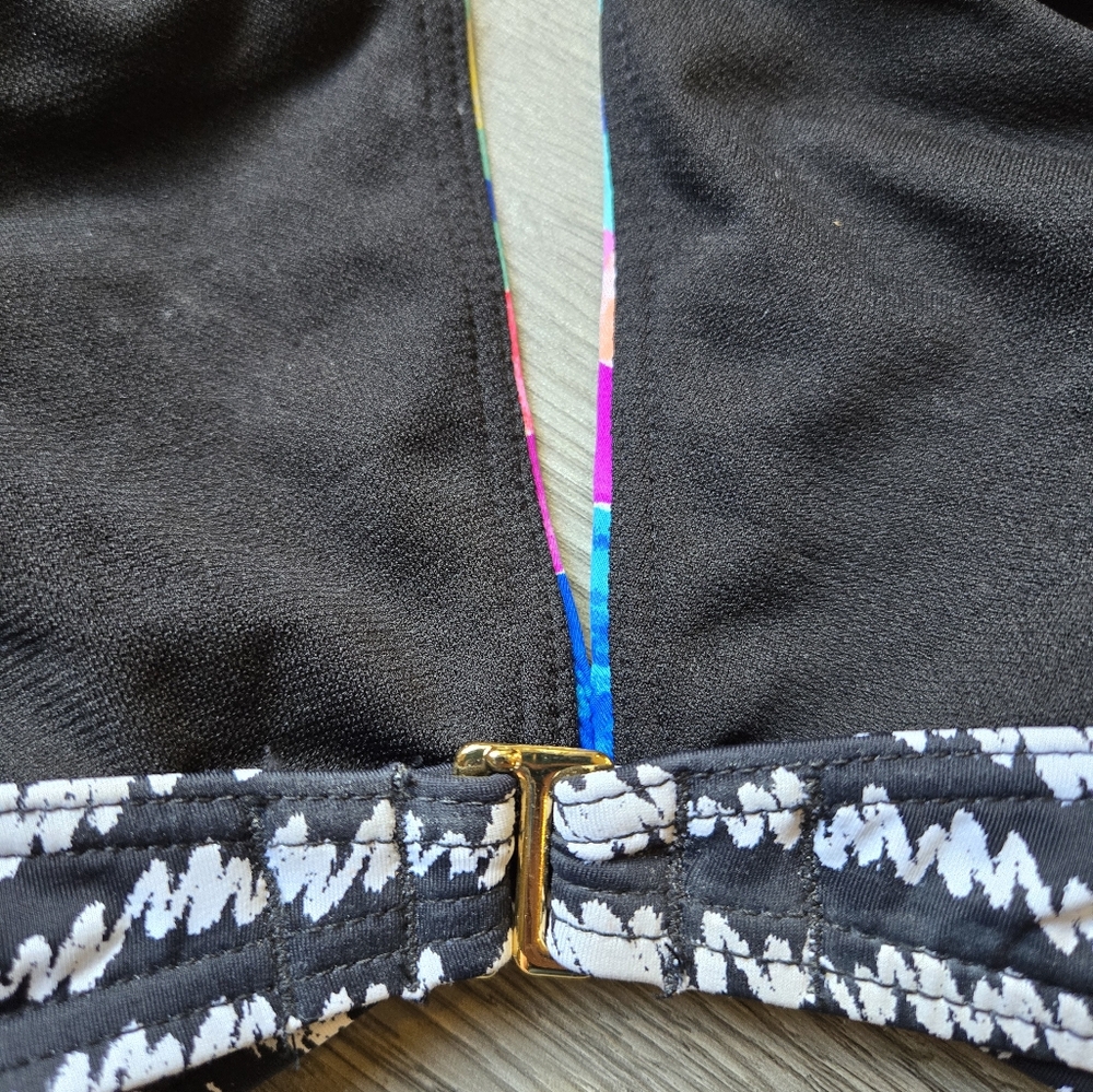 Bar III Medium Halter Black Geometric Feathered Daze Bikini Swimsuit NWT - Picture 9 of 9